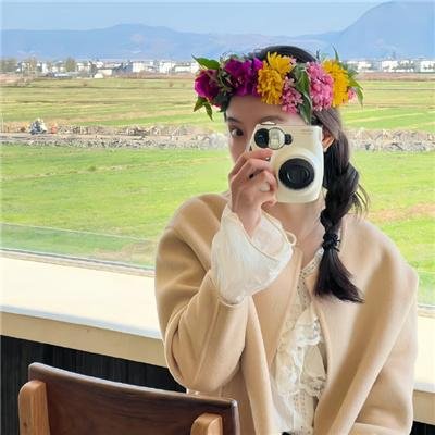 一个女孩和一个男孩